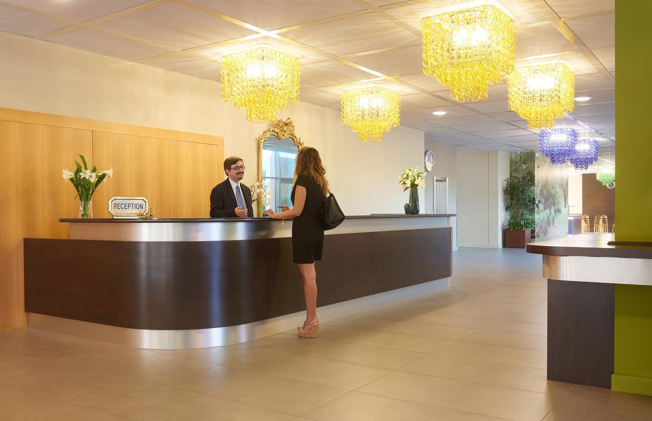 Anusca Palace Hotel 4*